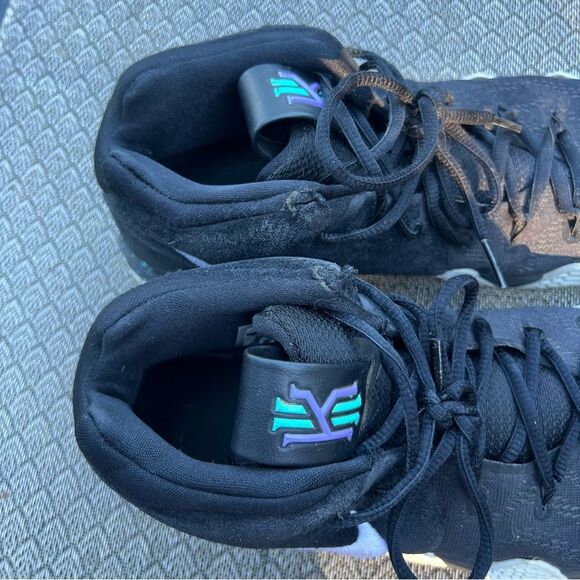 Nike Kyrie 4 "Ankle Taker" 943806-002 Black White Purple Men's Size 9 - Picture 14 of 16